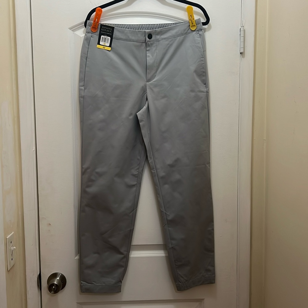 Banana Republic Men's Motion Tech Hybrid Pant size 32 gray